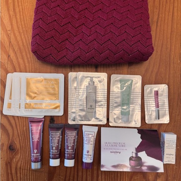 ✨ Sisley Paris Black Rose + Anti-Aging Deluxe Sample Bundle w/ Cosmetic Bag ✨